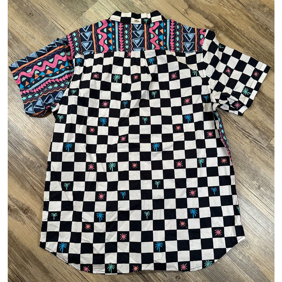 CHUBBIES Friday Shirt The Rad Colorful Geometric Button Front Mens Pocket Medium - Picture 3 of 7